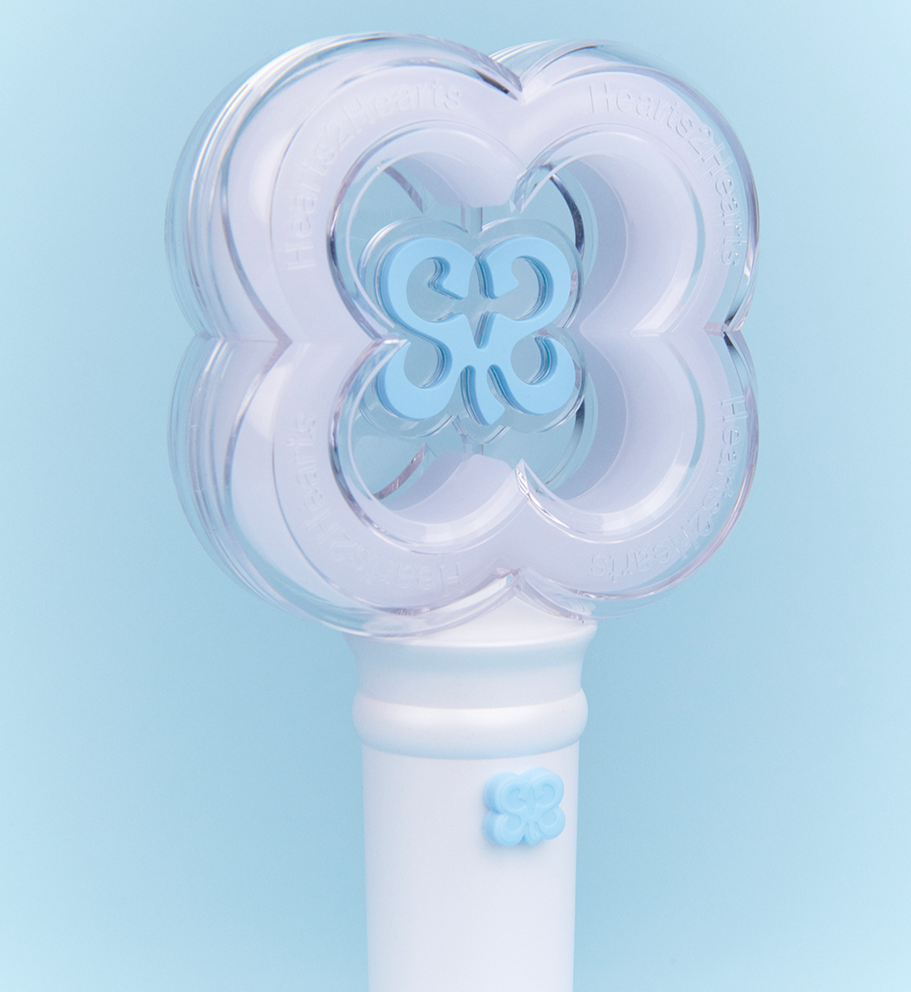 Hearts2Hearts - OFFICIAL LIGHT STICK