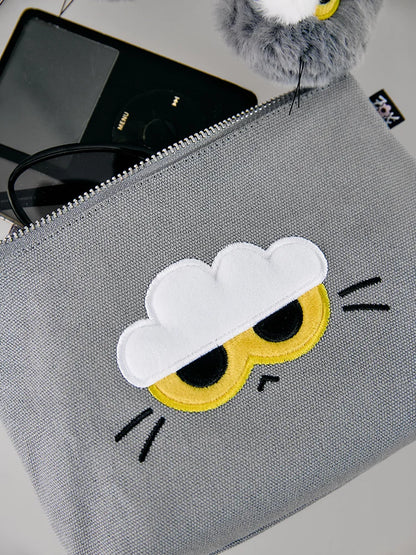 ZO&FRIENDS ZOA Signature Square Pouch