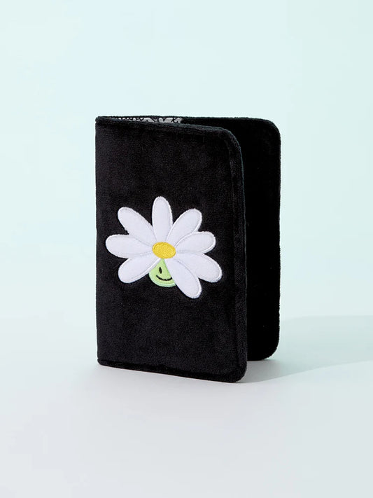 ZO&FRIENDS A&NE Signature Passport Case