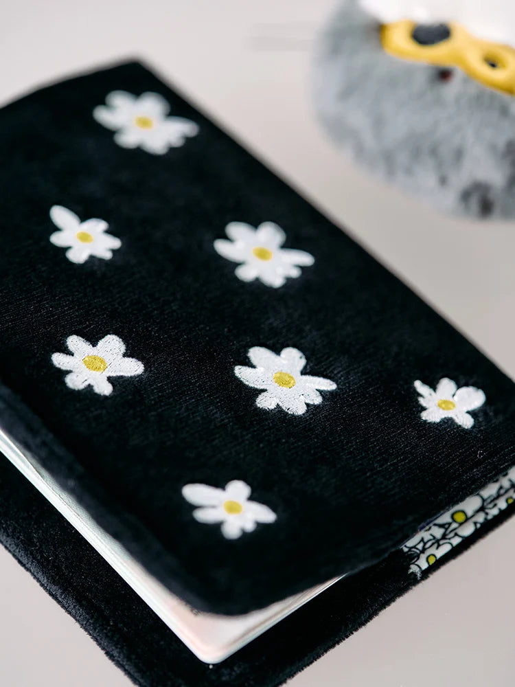 ZO&FRIENDS A&NE Signature Passport Case