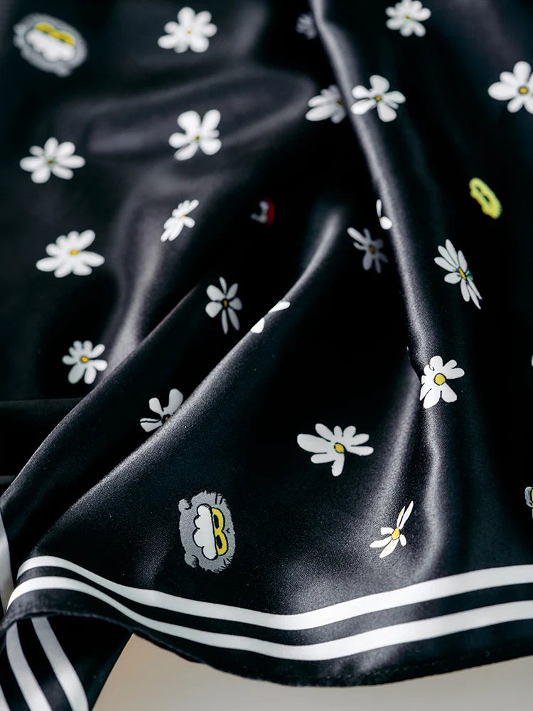 ZO&FRIENDS Signature Scarf (Black)