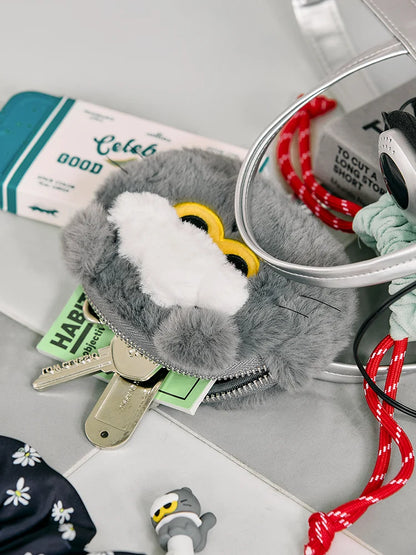 ZO&FRIENDS ZOA Signature Face Pouch